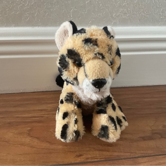 wild republic Toys Wild Republic Cheetah Cub Plush Stuffed Animal Cuddle Toy Leopard 7 2